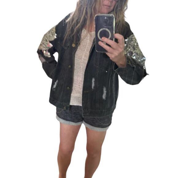 Fabrik Black Distressed Denim Embellished Jean Jacket Size Medium - Picture 4 of 13